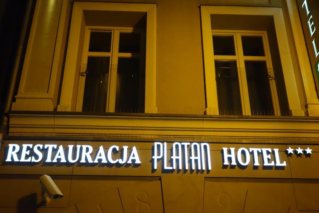 Hotel-Restauracja Platan Хжанув Экстерьер фото